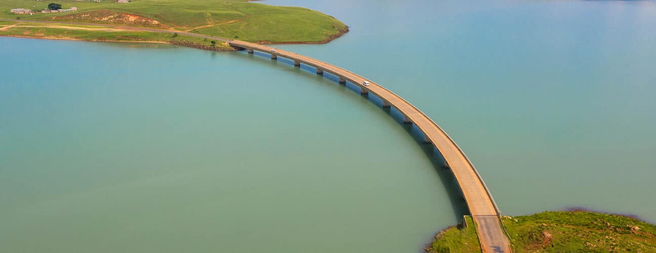 Road bridge over the Tugela River below Woodstock Dam wall near Bergville in the Kwazulu-Natal Province, South Africa