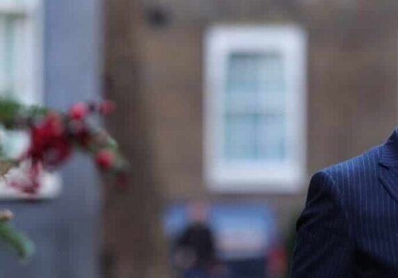 Foreign Secretary James Cleverly leaves 10 Downing Street after attending Cabinet. Picture by Simon Dawson / No 10 Downing Street