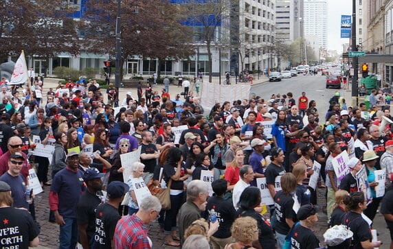 Hundreds of fast food workers on strike in Milwaukee USA demanding a living wage and the ability to organise a union without reprisal. Credit: Joe Brusky