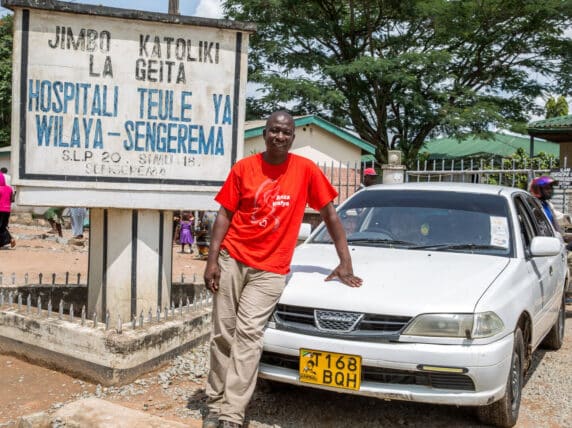 Vodafone Foundation’s m-mama programme partners with community health workers and local taxi drivers to improve access to emergency treatment for mothers and babies in Tanzania and Lesotho. Credit: Vodafone Foundation (UK charity 1193984)