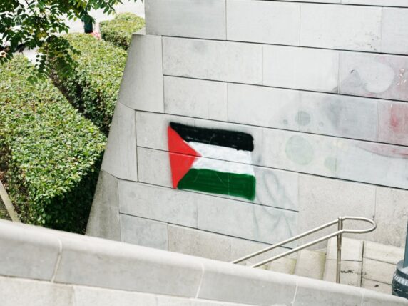 Palestine flag graffiti